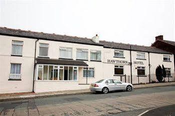 Hawthorn Hotel Radcliffe Екстер'єр фото