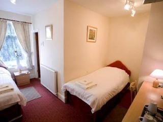 Hawthorn Hotel Radcliffe Екстер'єр фото