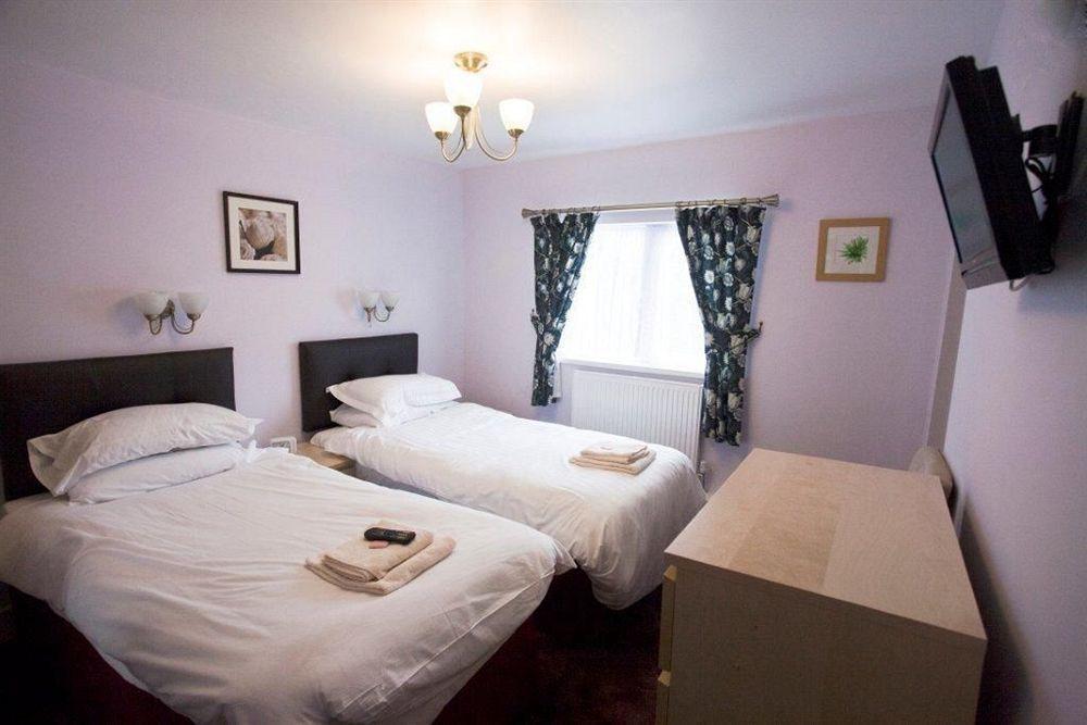 Hawthorn Hotel Radcliffe Екстер'єр фото