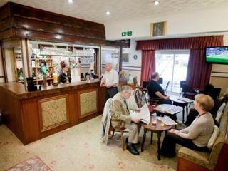 Hawthorn Hotel Radcliffe Екстер'єр фото