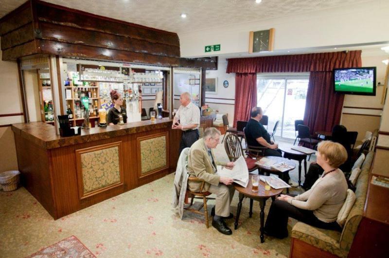 Hawthorn Hotel Radcliffe Екстер'єр фото