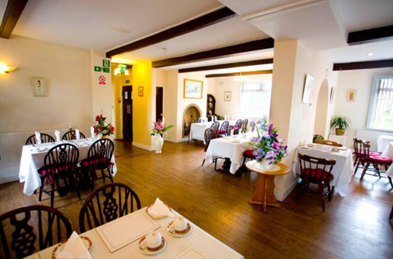 Hawthorn Hotel Radcliffe Екстер'єр фото